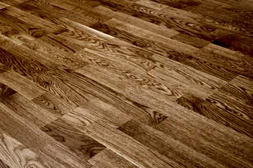 Home Choice Engineered European Rustic Oak Flooring 10mm x 207mm 3 Strip Natural Lacquered